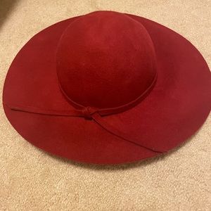 Beautiful burgundy felt hat. Brand new!!